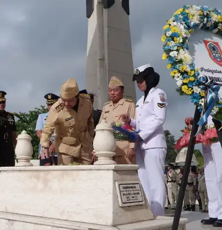 Pimpin Peringatan HUT ke-76 Proklamasi Pemerintahan Gubernur Tentara ALRI Divisi IV Pertahanan Kalimantan, Gubernur Kalsel: Semangat Pahlawan Harus Kita Jaga