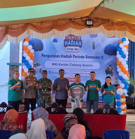 BRI Cabang Soa Sio Bagikan Mobil dan Puluhan Hadiah ke Nasabah