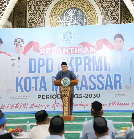 Perkuat Peran Masjid, Munafri Arifuddin Lantik Pengurus DPD BKPRMI Makassar