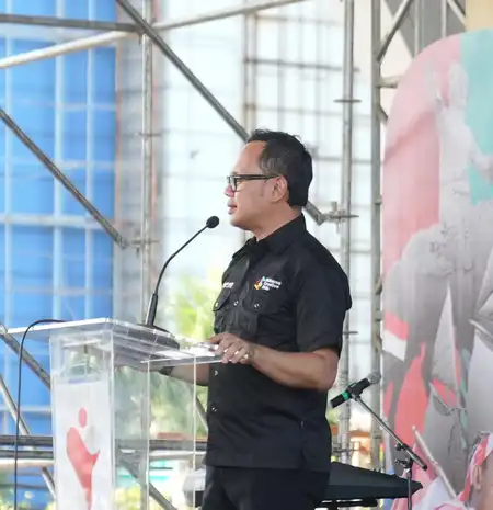 Indonesia Youth Summit 2025 Resmi Dibuka di Makassar, Wamendagri Ajak Pemuda Utamakan Nilai dan Integritas