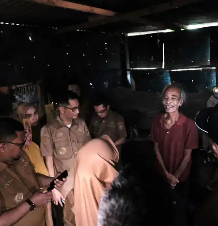 Pemkab Gowa Terus Tekan Kemiskinan Ekstrem, Bupati Tinjau Langsung Warga Pallangga