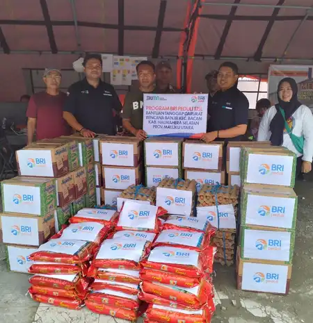 Koordinasi Lintas Sektor BRI Salurkan Bantuan kepada Korban Bencana Banjir di Malut