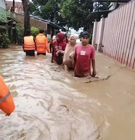 Respons Cepat Banjir di Selatan Sulsel, Gubernur Instruksikan BPBD dan Dinsos Turun ke Lokasi