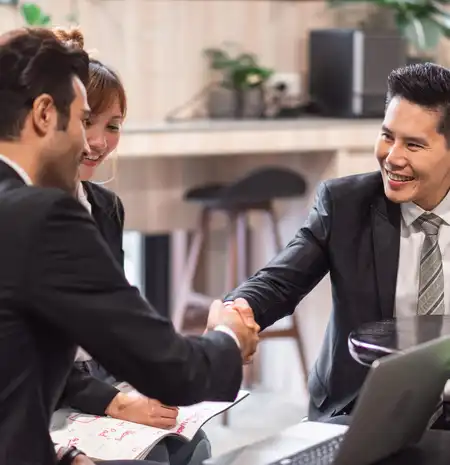 3 Aturan Main Berbisnis Sambil Bekerja: Etika, Fokus, dan Delegasi