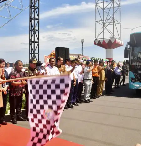 Bus Trans Sulsel Diresmikan, Gubernur Targetkan Ekspansi ke Seluruh Wilayah Sulsel
