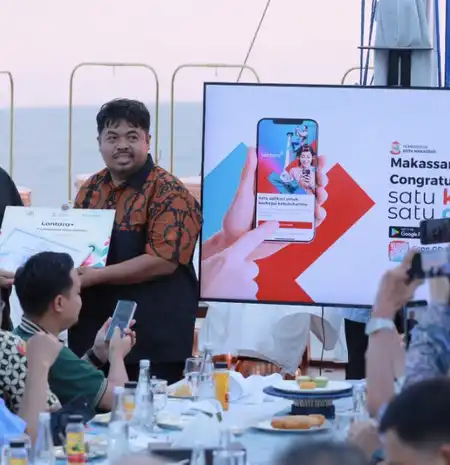 Pemkot Makassar Anugerahi Pemenang Penamaan Aplikasi Lontara+