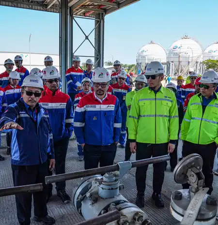 Distribusi Jadi Prioritas, Dirut Pertamina Cek Langsung Terminal LPG di Makassar