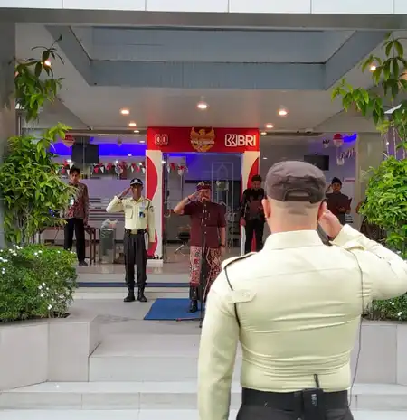 BRI Cabang Luwuk Gelar Upacara HUT RI ke-80 Tahun 2025, di Pimpin Irup Said Salmin