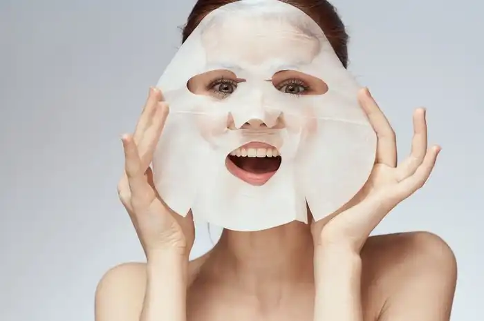 Malas Pakai Masker Bubuk? Ini 7 Rekomendasi Sheet Mask Murah Terbaik ...