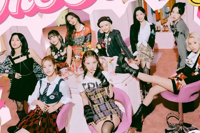 twicejpg-20211001051934.jpg