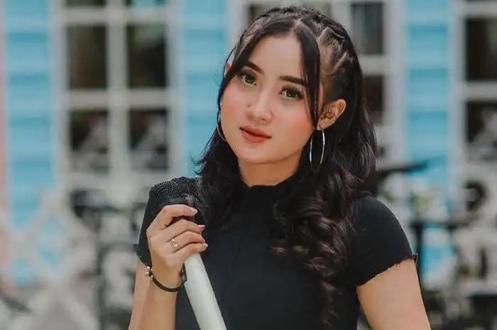 Kokrak qafasidagi erotika