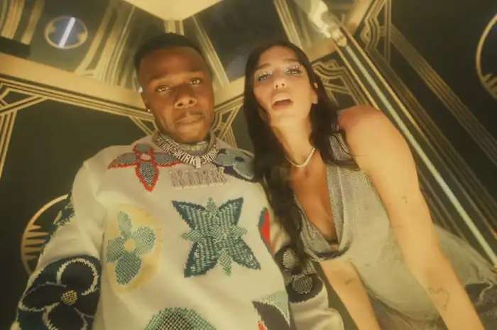 Lirik Lagu Levitating oleh Dua Lipa dan DaBaby, dengan Terjemahannya ...