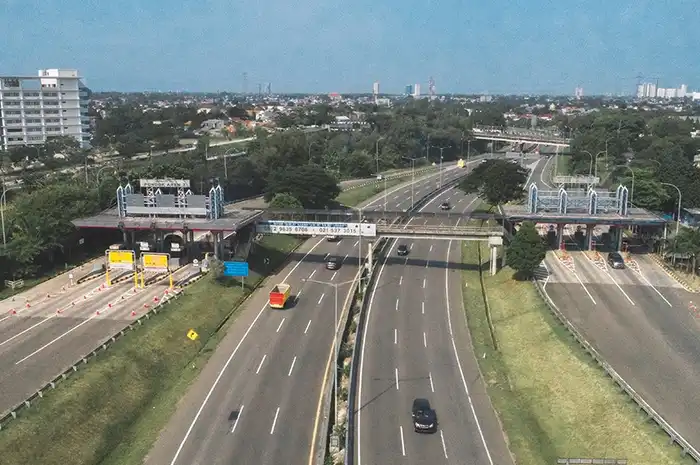 Tol Pondok Aren - Serpong