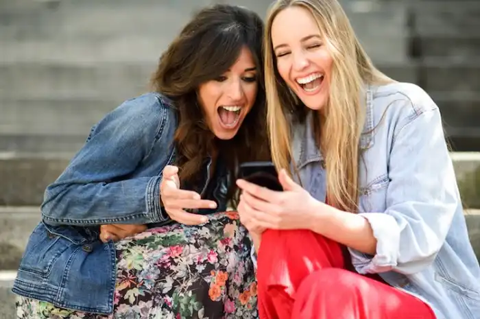 Eng uzun labia bilan porno