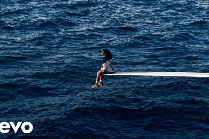 Ghost in the machine sza lyrics