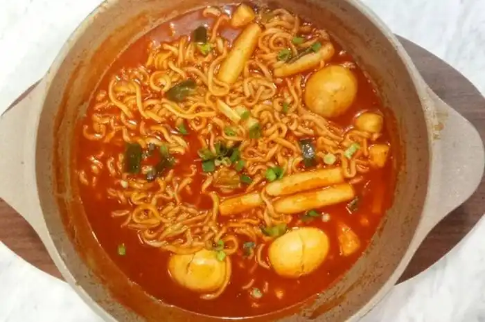 Resep Rabokki Fishroll Ala Korea dengan Cita Rasa Melokal yang Nikmat ...