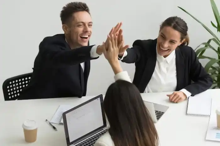 8 Cerita Pendek Motivasi Kerja: Penuh Pesan Untuk Bangkitkan Semangat ...