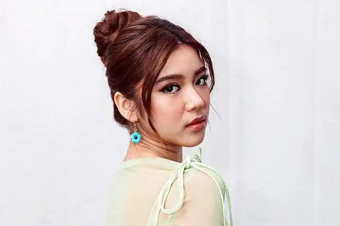 Lirik Lagu ‘Flip It Up’ – Tiara Andini, Lengkap dengan Terjemahannya ...