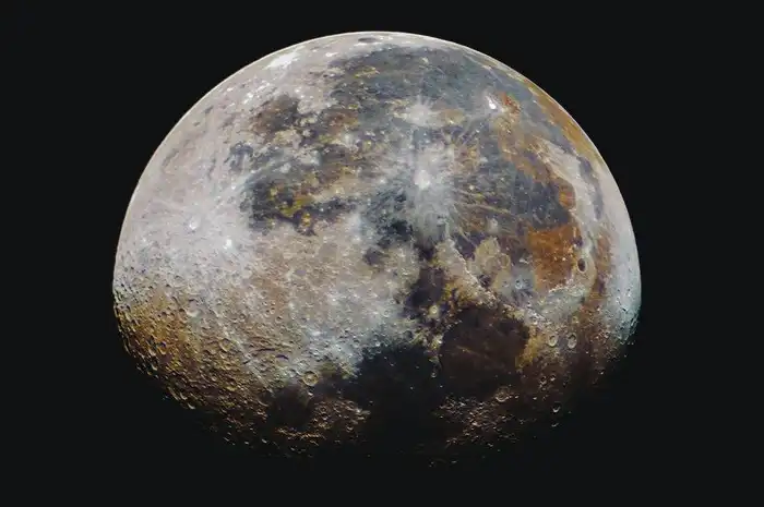 15 Fakta Menarik tentang Bulan yang Mengejutkan dan Jarang Diketahui