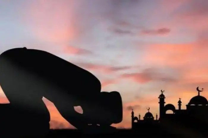 Tata Cara Sholat Tolak Bala Rabu Wekasan, Lengkap dengan Bacaan Doa