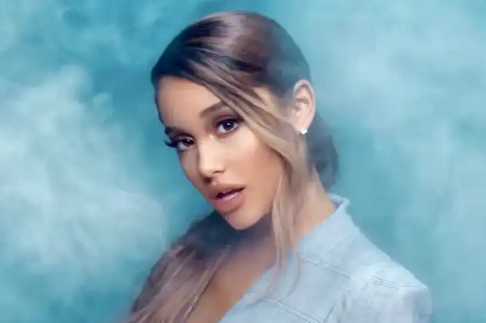 Lirik Lagu dan Chord Gitar #39 Yes And? #39 Ariana Grande Sonora id