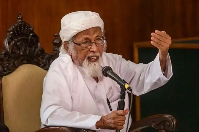Pemilu 2024 Abu Bakar Ba’asyir Ikut Coblosan di TPS Cemani Sukoharjo ...