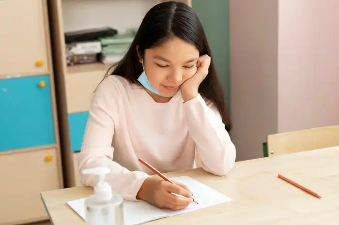 40 Contoh Kalimat Emotif dengan Pengertian, dan Ciri-Cirinya - Sonora.id
