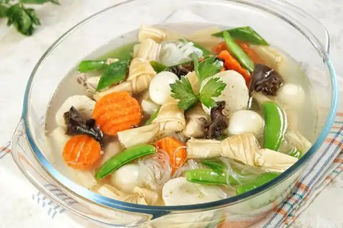Resep Membuat Sup Kimlo yang Sederhana Tapi Kaya Akan Gizi - Sonora.id