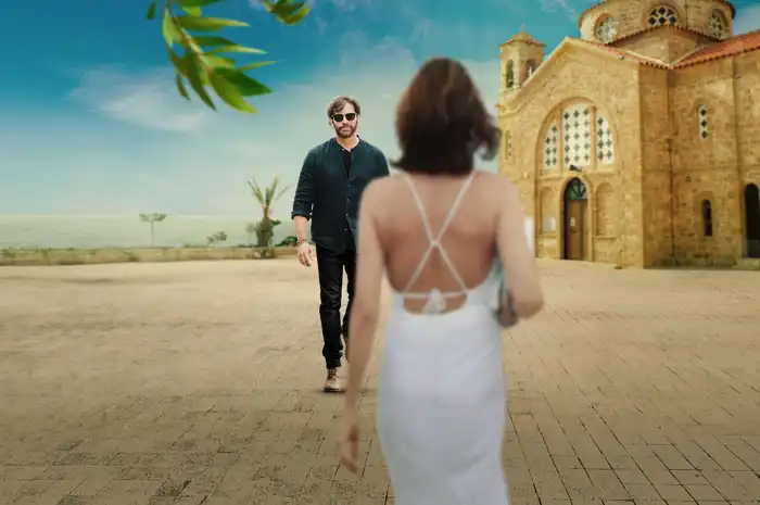 Drama Romantis dari Emma Watson! Yuk Simak Ini Dia Review Film: Find Me Falling (2024)