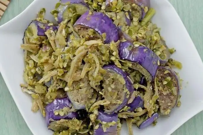 Resep Terong Cabai Hijau, Hidangan Akhir Pekan yang Pedas Gurih - Sonora.id