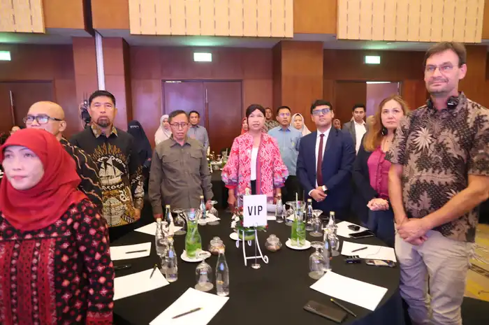 Pjs Wali Kota Makassar, Andi Arwin Azis saat menghadiri Thematic Panel of Expert Climate-Resilient and Inclusive Cities (CRIC) yang diselenggarakan oleh United Cities and Local Government Asia Pacific (UCLG-ASPAC) di Nusa Dua, Bali, Senin (28/10/2024).