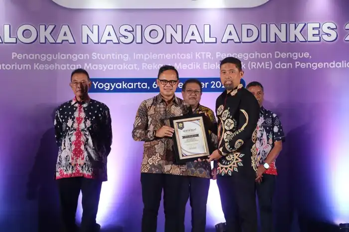 Kota Makassar Raih Penghargaan Implementasi KTR