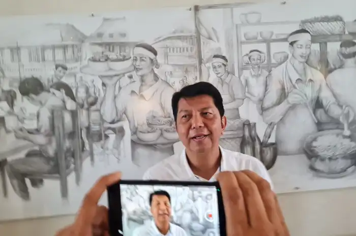 Kepala OJK Sulselbar, Darwisman