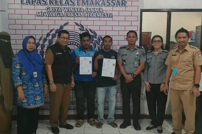 75 Warga Binaan Lapas Makassar Terima Biodata Kependudukan dari Dukcapil Sulsel