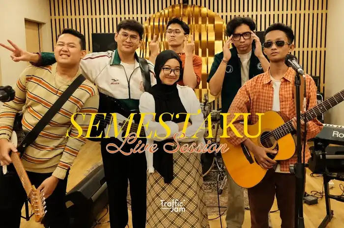 Lirik Lagu Semestaku - Traffic Jam: Kamu Beri Warna-Warna Ruang Hatiku ...