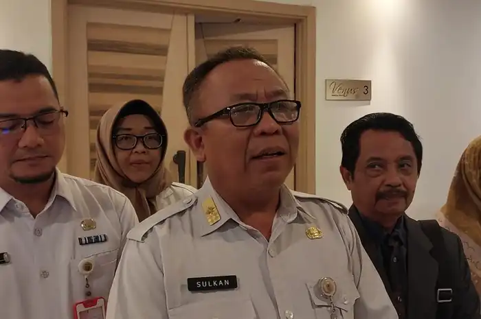 Kepala Dinas Perdagangan Provinsi Kalsel, Sulkan, usai pembukaan Sosialisasi Perlindungan Konsumen di salah satu hotel berbintang di Banjarmasin, pada Rabu (04/12).