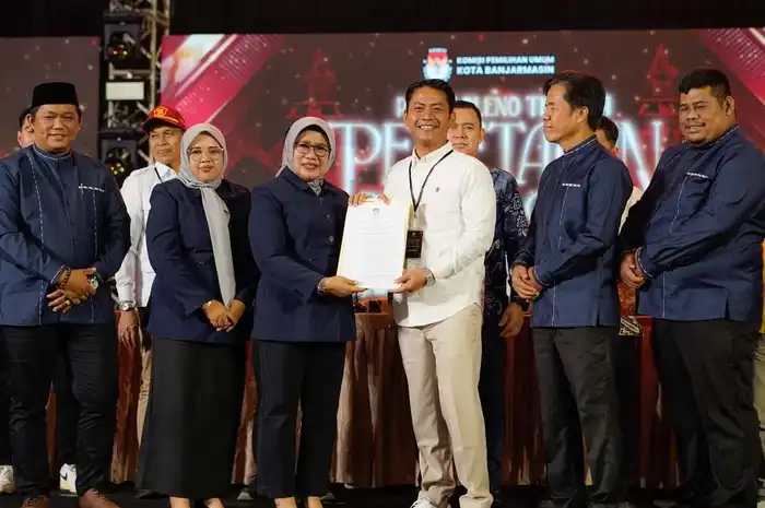 penetapan HM Yamin dan Hj Ananda sebagai Wali Kota dan Wakil Wali Kota Banjarmasin hasil Pilkada Serentak 2024