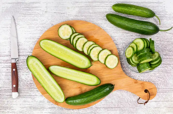 10 Manfaat Makan Timun untuk Kesehatan: Segar, Murah, dan Kaya Nutrisi