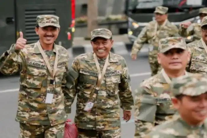 retret kepala daerah yang digelar Kementerian Dalam Negeri di Akademi Militer (Akmil) Magelang, Jawa Tengah pada 21-28 Februari 2025.
