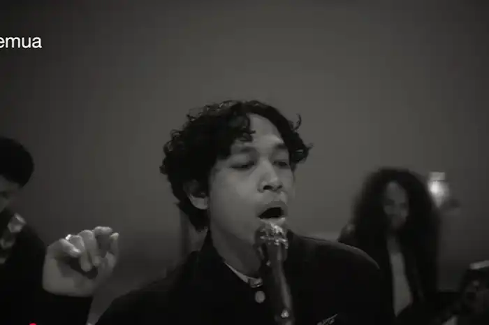 Lirik Lagu semua lagu cinta terdengar sama - Hindia, Semua Membosankan