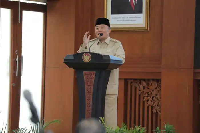 Gubernur Kalimantan Selatan, Muhidin