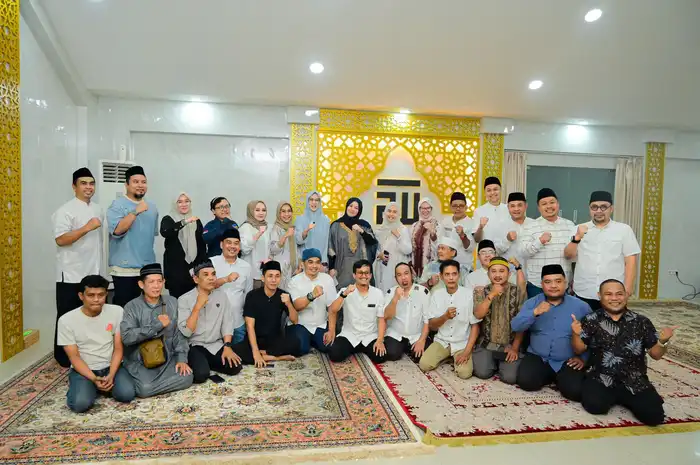 Wagub Sulsel Fatmawati Bersama berfoto bersama konten kreator dan tiktokers