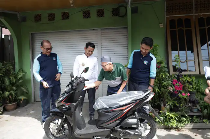 Pelanggan Teladan PAM Bandarmasih Dapat Hadiah Undian Sepeda Motor