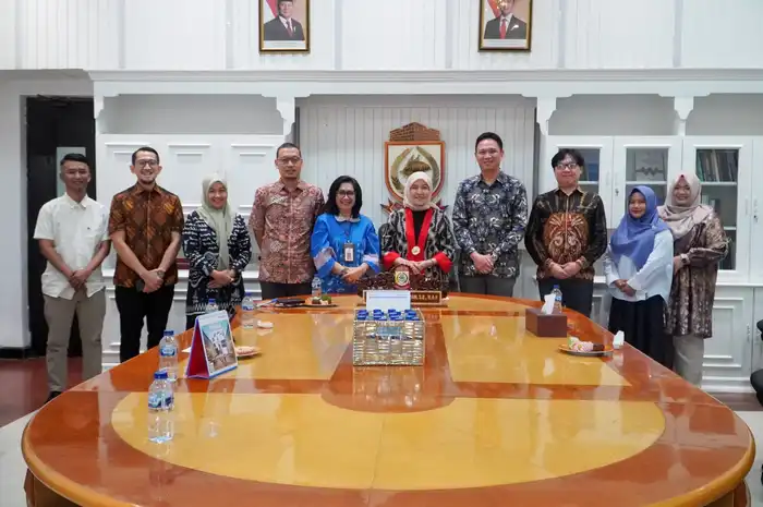 Wakil Wali Kota Makassar, Aliyah Mustika Ilham menerima audiensi perwakilan KAIKOUKAI Health Group yang dipimpin langsung oleh Board of Director Kaikoukai Healthcare Corporation Japan, Mr. Abe Kazuya, di ruang rapat Wakil Wali Kota Makassar, Jumat (23/05/2025).