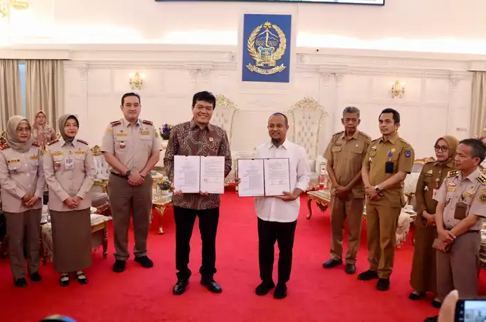 Penandatanganan MoU program Go Ekspor antara Badan Karantina Indonesia dengan Pemprov Sulsel