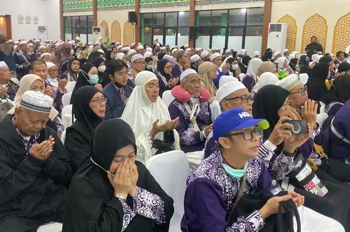 penyambutan kedatangan jemaah haji Indonesia kloter Banjarmasin