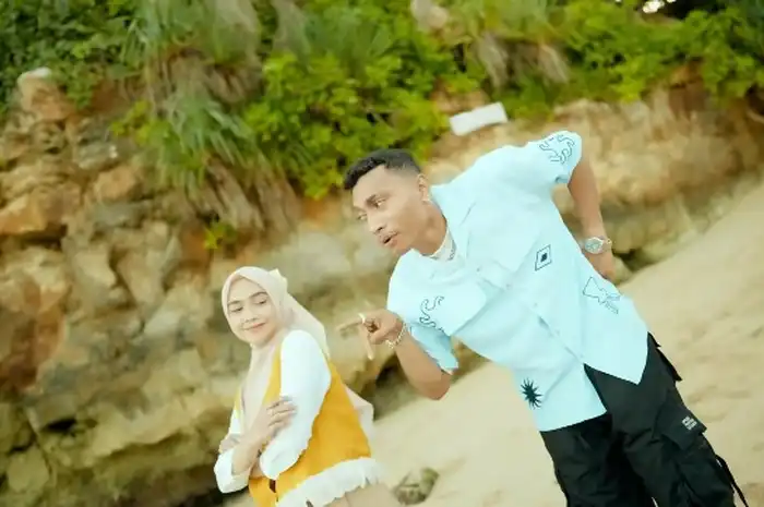 Lirik dan Arti Lagu Siap Pinang Ko - Juan Reza, Ria Ricis, Lagu Timur ...