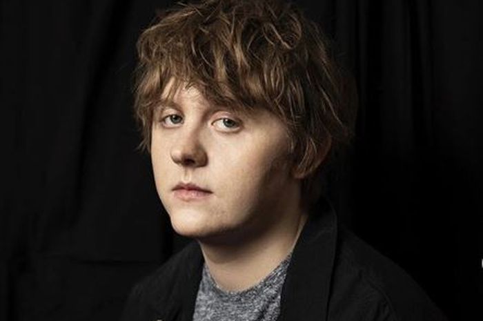 Lirik Lagu Someone You Loved Milik Lewis Capaldi Sonora Id