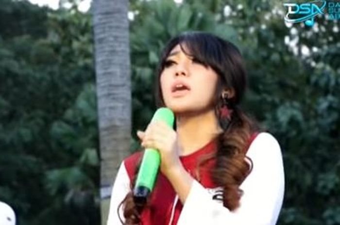 Lirik Lagu Dangdut 'Pikir Keri' Yang Dipopulerkan Oleh Via Vallen - Sonora.id