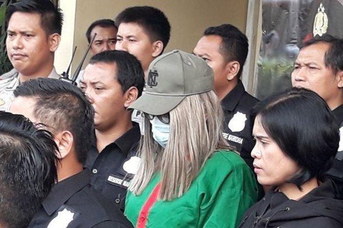 Polisi: Lucinta Luna Adalah Seorang Perempuan Yang Sah Secara Hukum ...